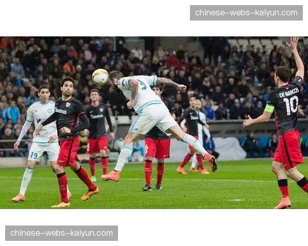 战术复盘:摩纳哥如何利用快速转换击穿兰斯的防线体系 战术复盘:摩纳哥如何利用快速转换击穿兰斯的防线体系