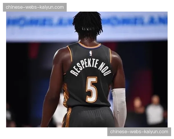 柏林联合主力门将劳诺肌肉受伤，赛季报销